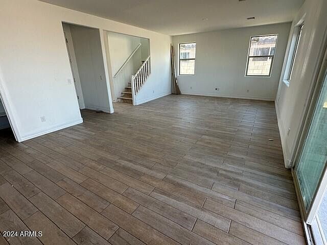 2nd image of 37534 W SAN CLEMENTE Street