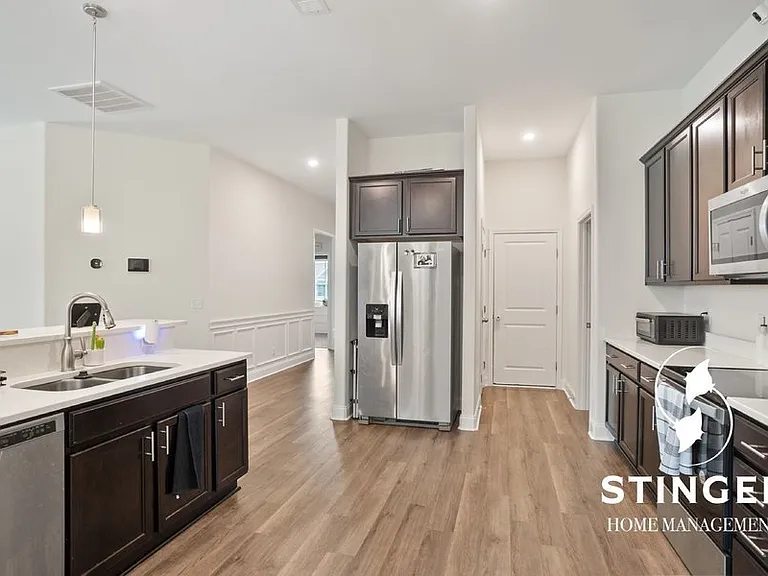 58 Newton Ter — Photo 11