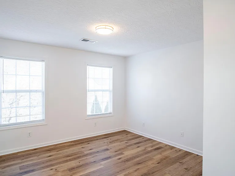 917 Winding Oak Trl — Photo 27