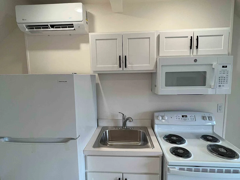509 Wyckoff Rd #14