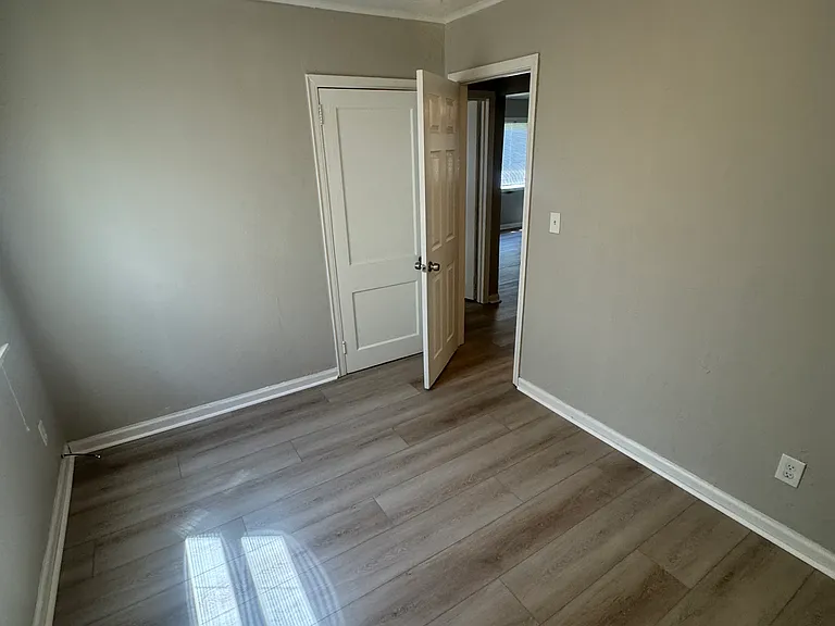 8169 Garbor Ave #HOUSE — Photo 12