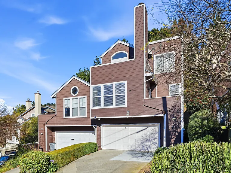 437 Norfolk Dr — Photo 112
