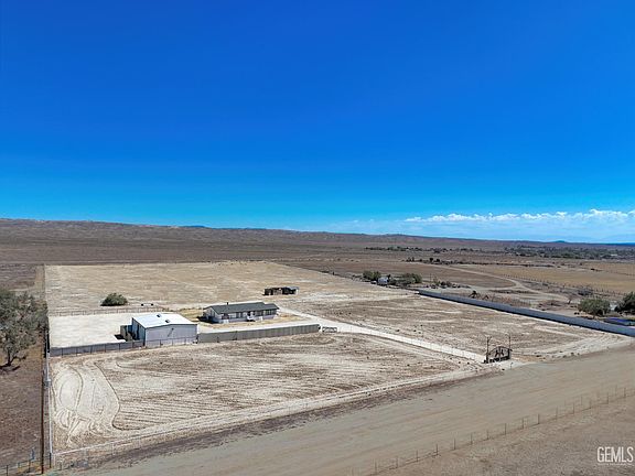 2nd image of 27580 Tamarisk Rd