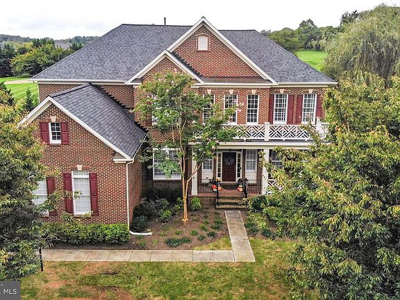 4th image of 19371 Wrenbury Ln