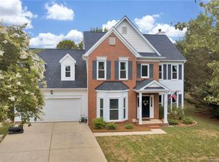 8208 Greenford Ct, Charlotte, NC 28277