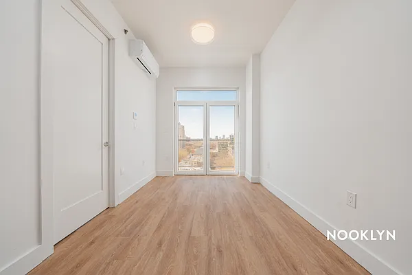 Rented by Nooklyn NYC LLC | media 24