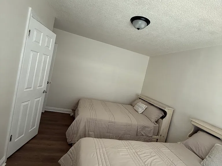 14613 Piuma Ave — Photo 27