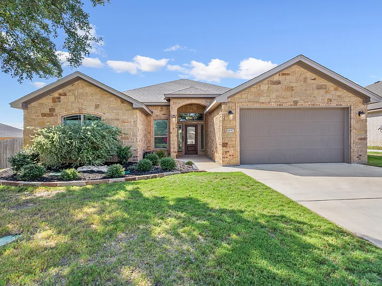 1657 Lacy Ridge Dr — Photo 3
