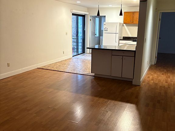 4th image of 2613 William Ave
