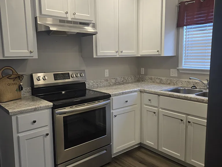 800 N Augusta Ave #802 — Photo 11