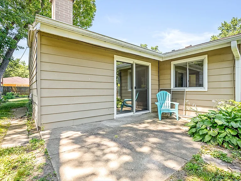 3735 Highcrest Rd — Photo 23
