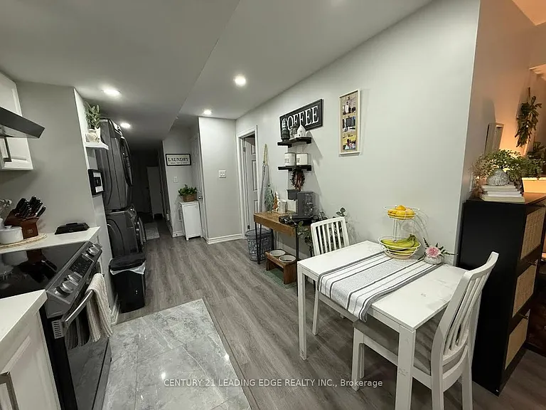 32 Westfield Dr E — Photo 6