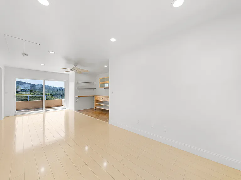 5830 Mott St — Photo 37