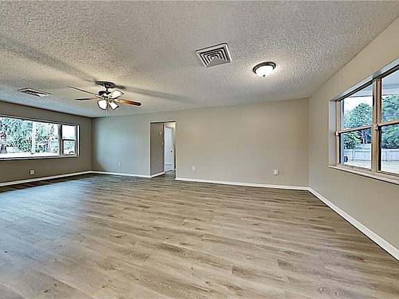 2nd image of 291 Norwood Ave