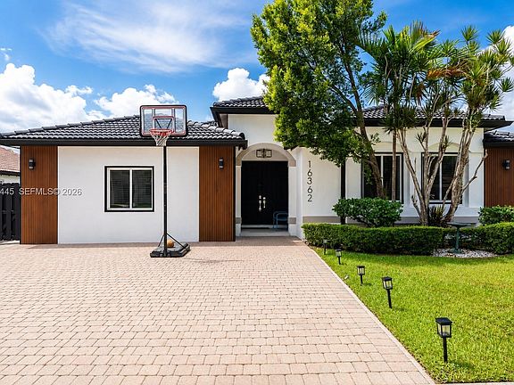 4th image of 16362 SW 53rd Ter