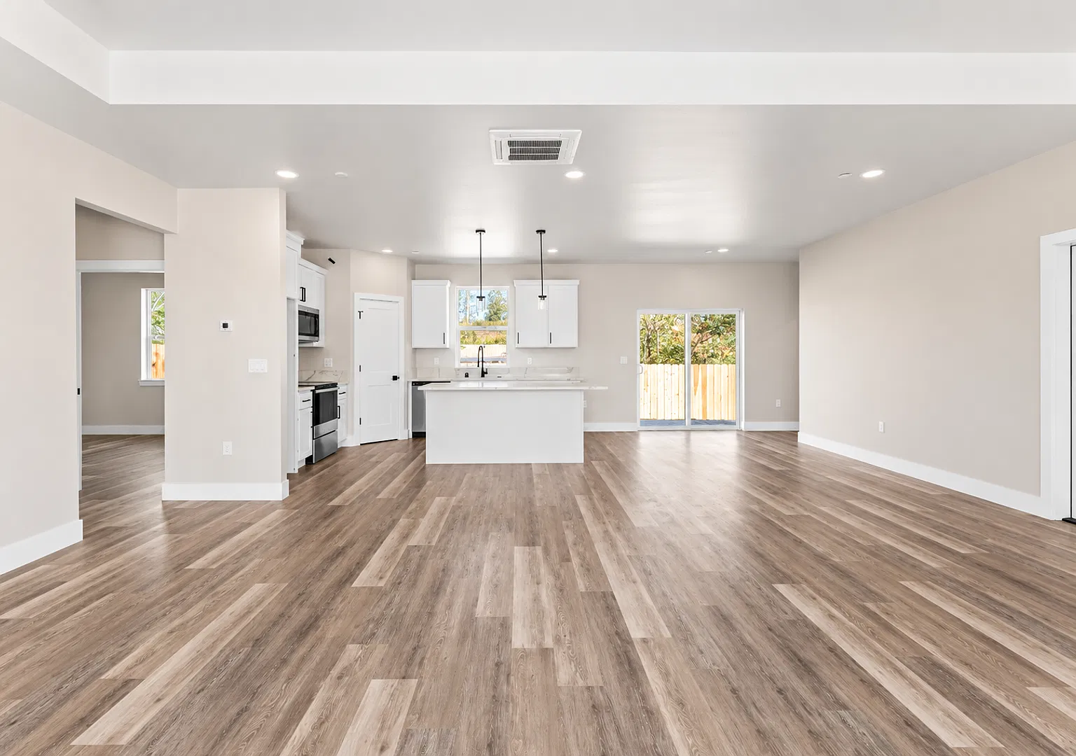 Brand-New 3 Bed/ 2 Bath Home - Be The First To Live Here! — Photo 4