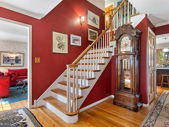 3rd image of 119 Pleasant Bank Ln