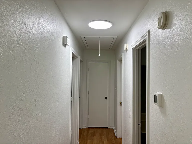 3900 San Mateo Dr — Photo 6