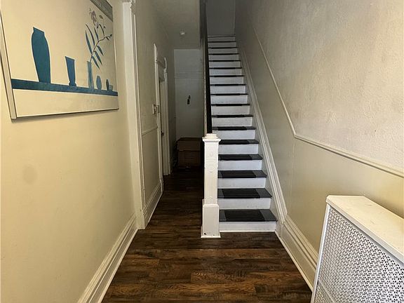 5th image of 1834 Ley St
