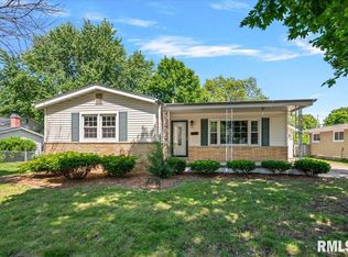12 N Oxford Rd, Springfield, IL 62702