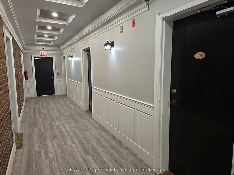 54 King St E #208 — Photo 8