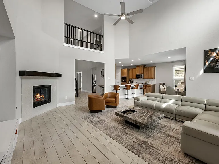 1569 Sunrise Gables Dr — Photo 7