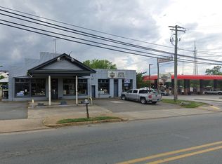 220 E Main St, Louisa, VA
