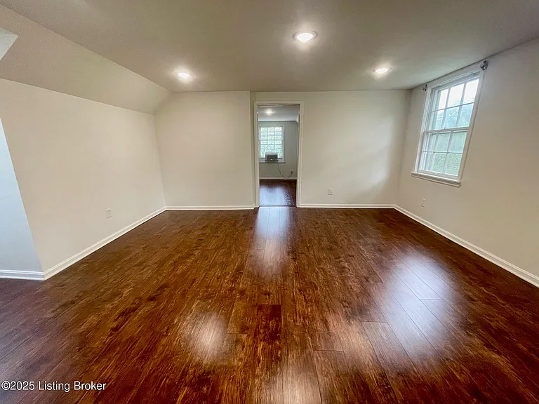 129 Heady Ave — Photo 5