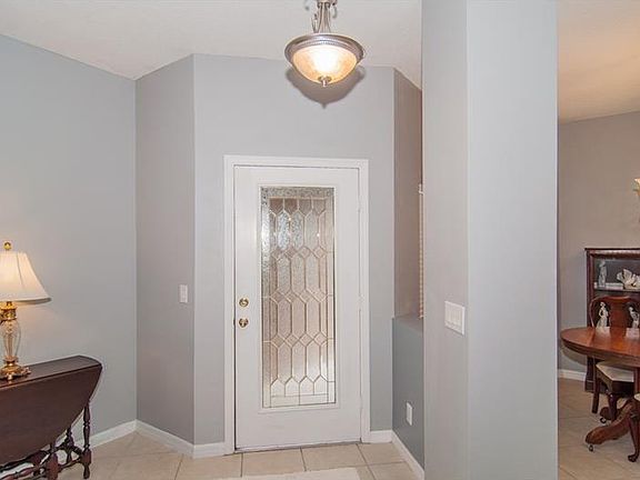 3rd image of 668 Canyon Stone Cir