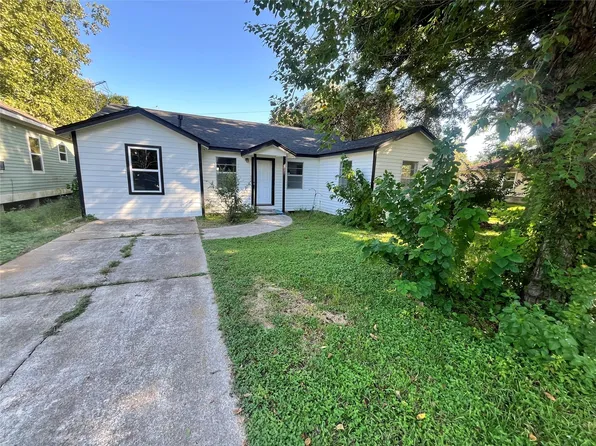 6606 Anderson St, Texas City, TX 77591