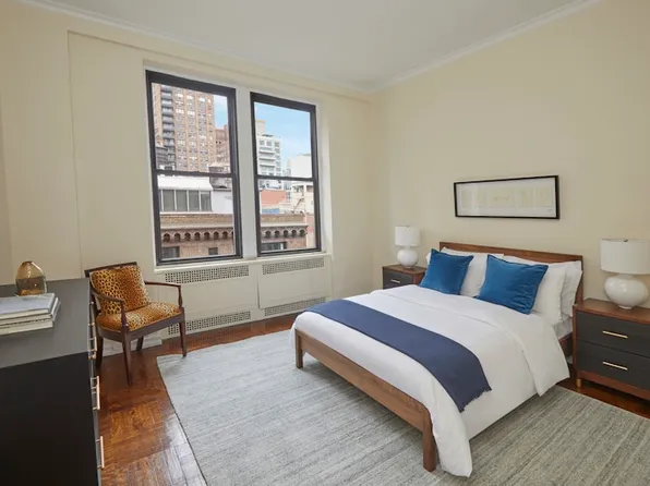 993 Park Avenue image 7 of 12