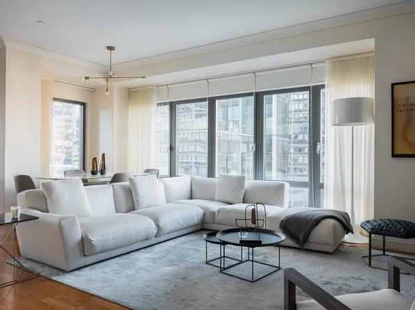 778 Boylston St APT 8D, Boston, MA 02199