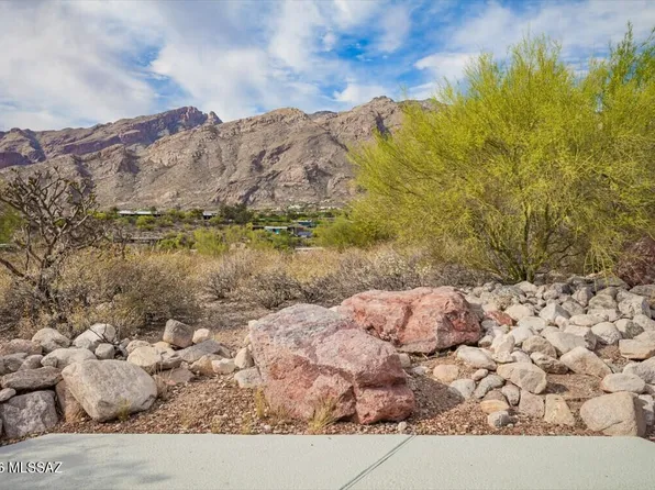 5965 N Placita Esquina, Tucson, AZ 85718