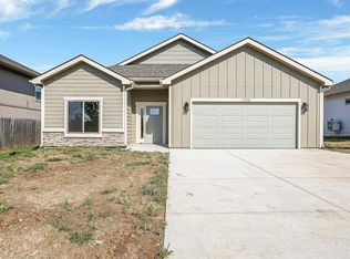 1722 Sutter Woods Rd, Junction City, KS 66441