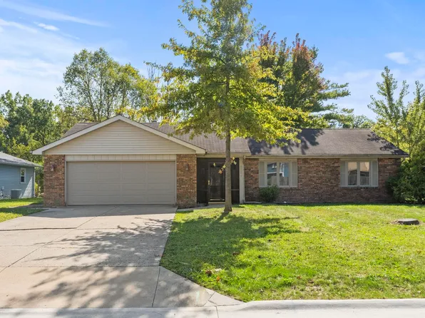 8721 Willow Grove Dr, Fort Wayne, IN 46804