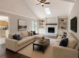 9026 Alden St, Lenexa, KS 66215