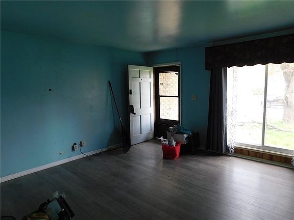4th image of 3664 Breen Dr