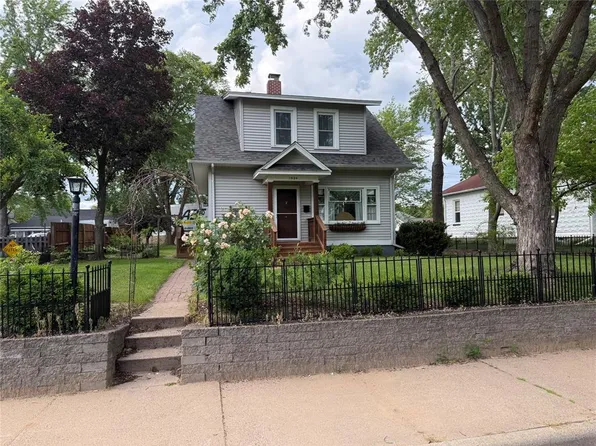 1524 Highland Avenue, Eau Claire, WI 54701