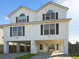 75 Carriage Ln #B, Destrehan, LA 70047