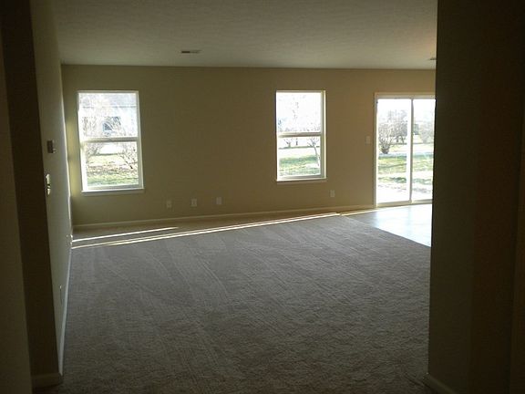 5th image of 3007 Remington Dr