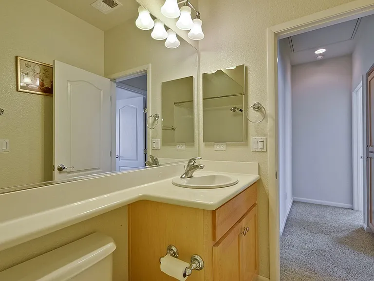 562 Saco Ter — Photo 31