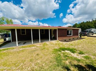 175 Molly Ave, Vanceboro, NC 28586