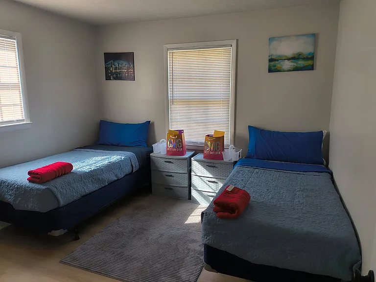241 Kenmore Dr — Photo 9