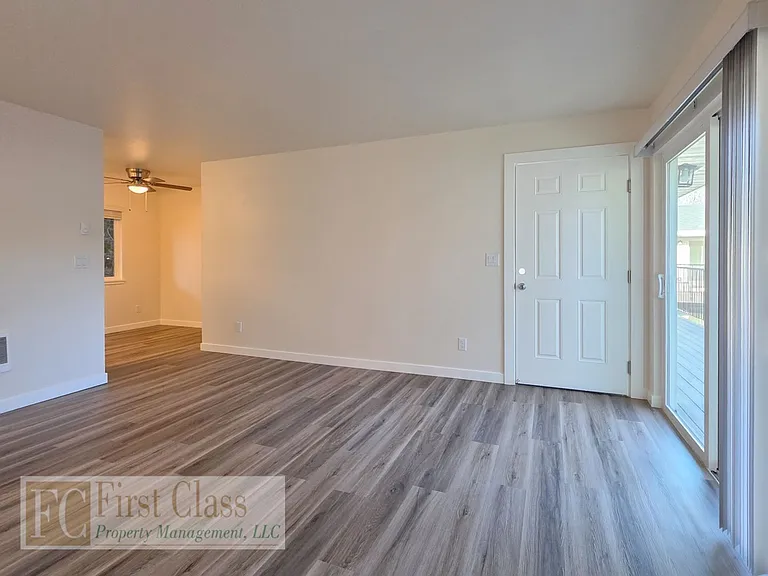 Westview Terrace — Photo 53