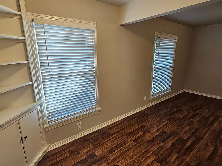 3911 Prescott Ave #6 — Photo 9