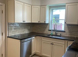 1155 Catasauqua Rd, Whitehall, PA 18052