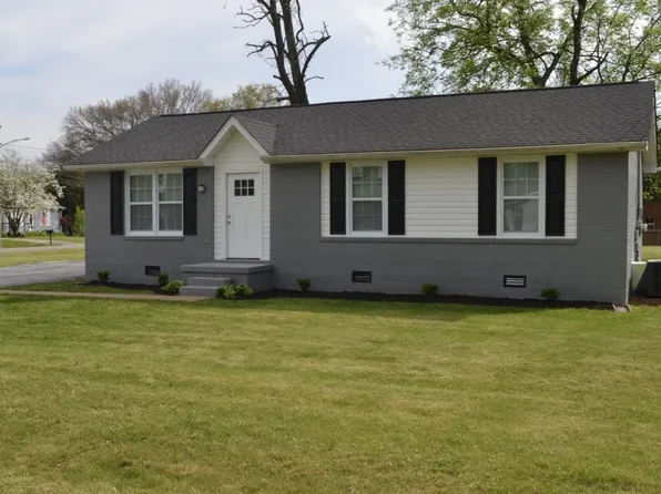 401 Watts Dr, Columbia, TN 38401