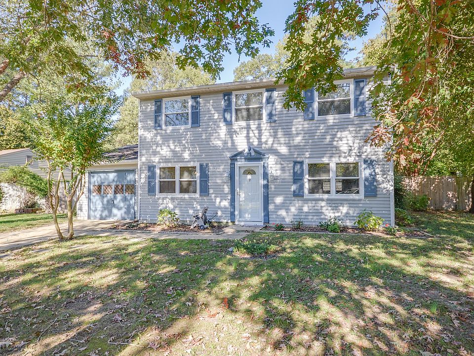 1st image of 529 Ashwood Dr