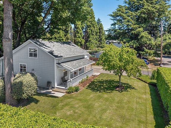 4th image of 5555 SE Firwood St