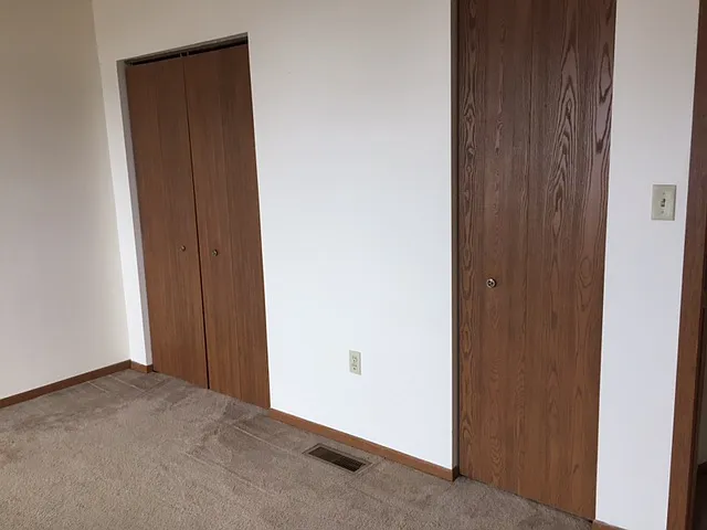 604 Sunset Cir — Photo 21